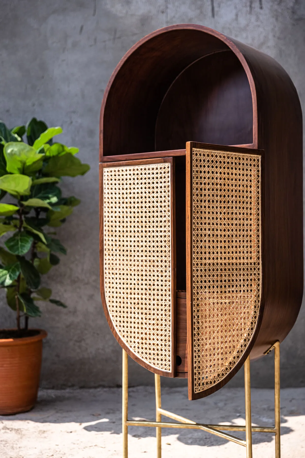 Kari: Moku | tables